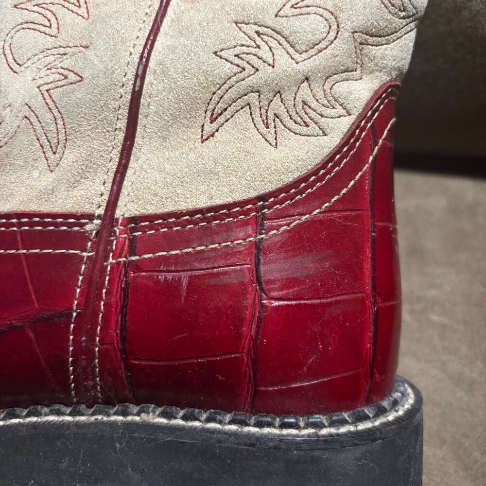 Ariat Fatbaby Red and Cream Alligator Print Western Boot - Size 8.5 - Picture 6 of 7